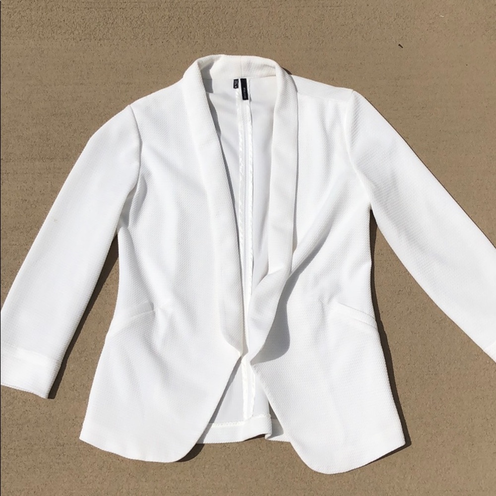 Maurice’s jacket size medium